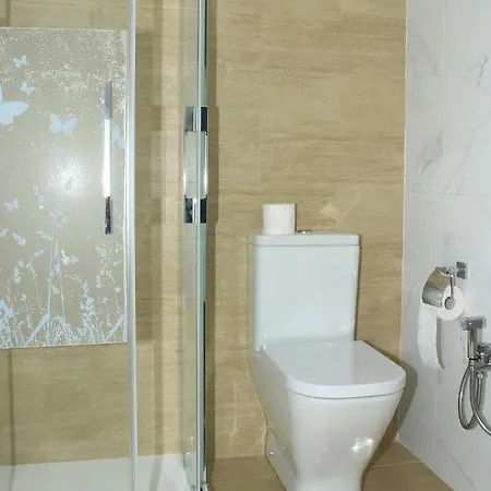 Apartment R Y C Aviles